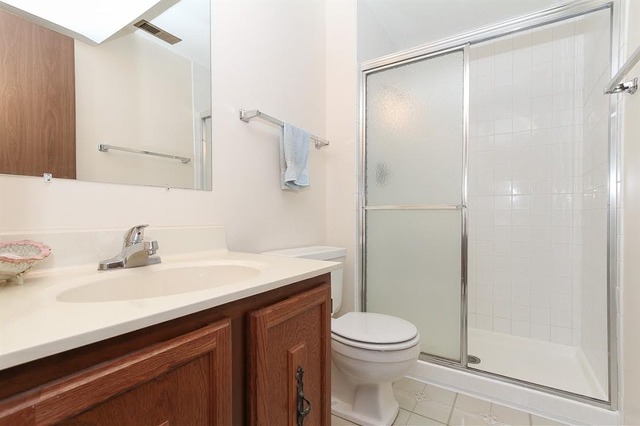 4140 N Parkside Dr, Hoffman Estates, IL 60192 photo 12