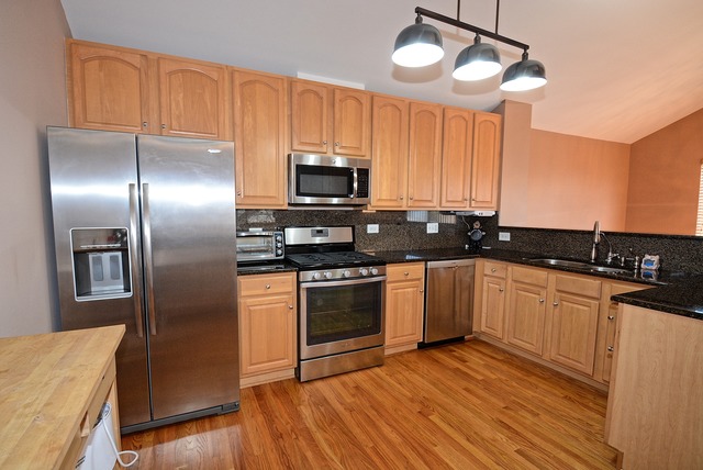 1671 Charles Dr, Wheeling, IL 60090 photo 11