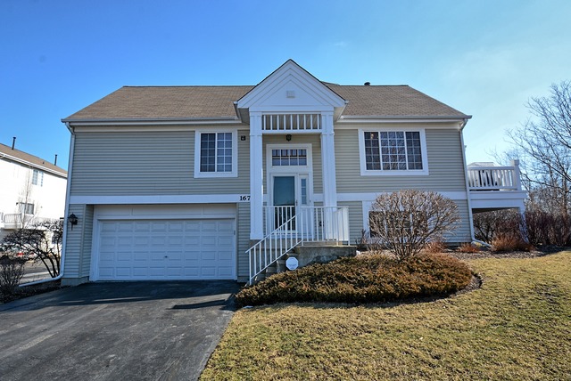 1671 Charles Dr, Wheeling, IL 60090 photo 1