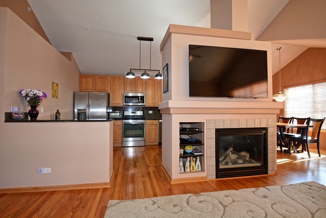 1671 Charles Dr, Wheeling, IL 60090 photo 7