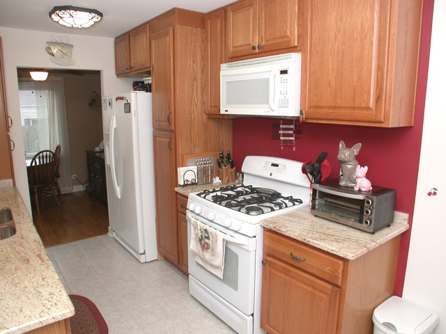 1838 Williamsburg Dr, Hoffman Estates, IL 60169 photo 8