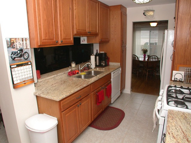 1838 Williamsburg Dr, Hoffman Estates, IL 60169 photo 7
