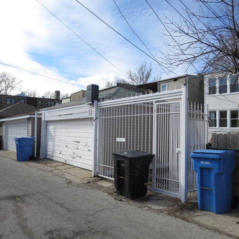 5819 N Rockwell St, Chicago, IL 60659 photo 4