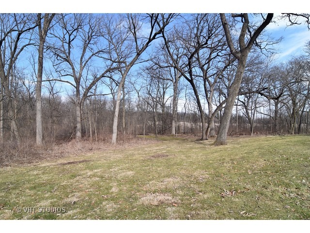 33 W622 White Thorne Rd, Wayne, IL 60184 photo 14