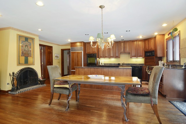 33 W622 White Thorne Rd, Wayne, IL 60184 photo 5