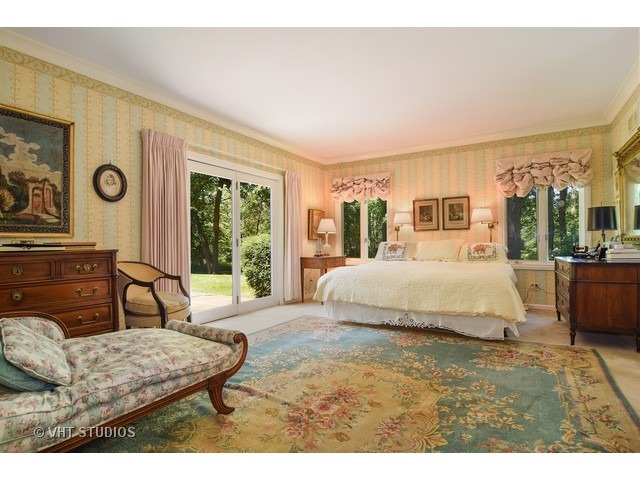 33 W622 White Thorne Rd, Wayne, IL 60184 photo 6