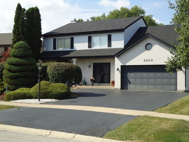 2046 Bunker Cir, Naperville, IL 60563 photo 1