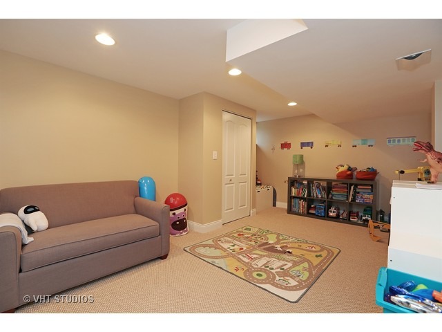 297 Des Plaines Ave, Riverside, IL 60546 photo 11