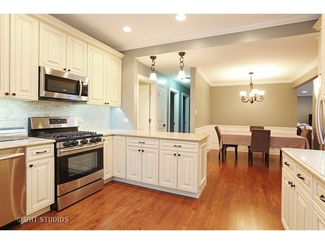 297 Des Plaines Ave, Riverside, IL 60546 photo 5