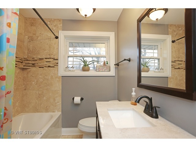 297 Des Plaines Ave, Riverside, IL 60546 photo 10