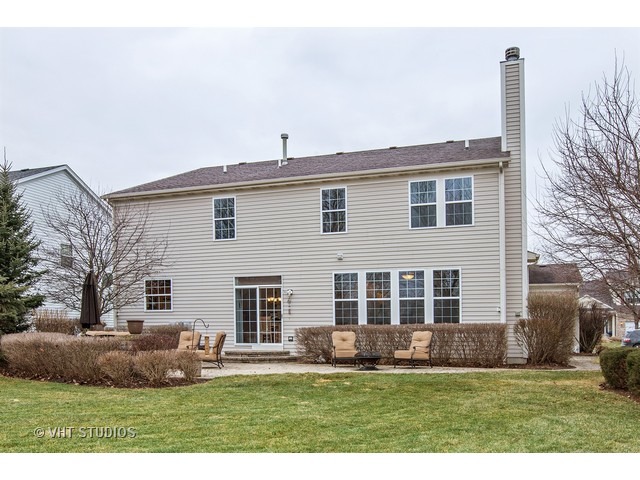 386 Sterling Cir, Cary, IL 60013 photo 25
