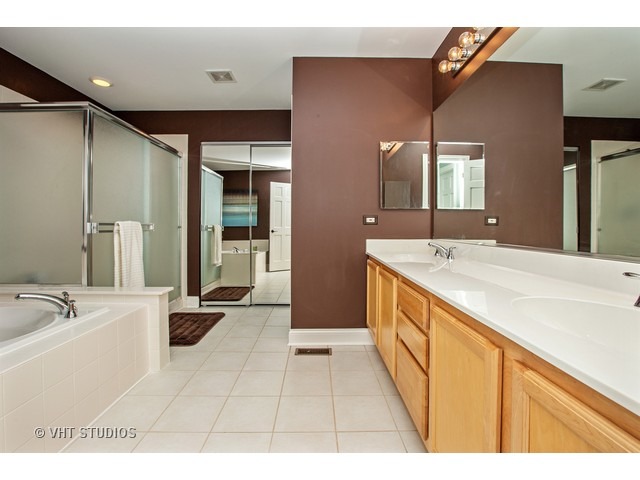 386 Sterling Cir, Cary, IL 60013 photo 15