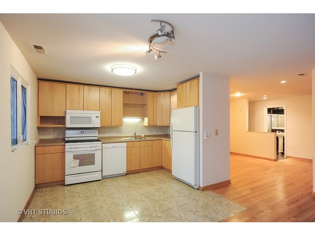 1500 Sandstone Dr #101, Wheeling, IL 60090 photo 5
