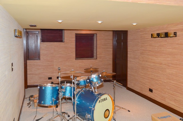 71 Christina Cir, Wheaton, IL 60189 photo 19