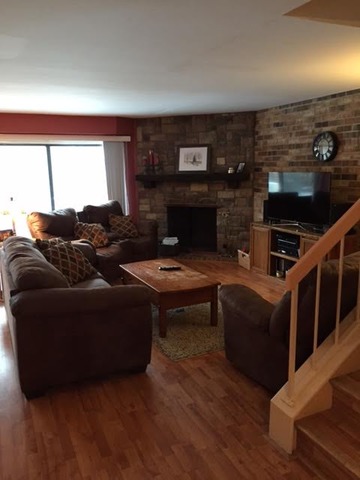 212 W Coventry Pl, Mount Prospect, IL 60056 photo 3