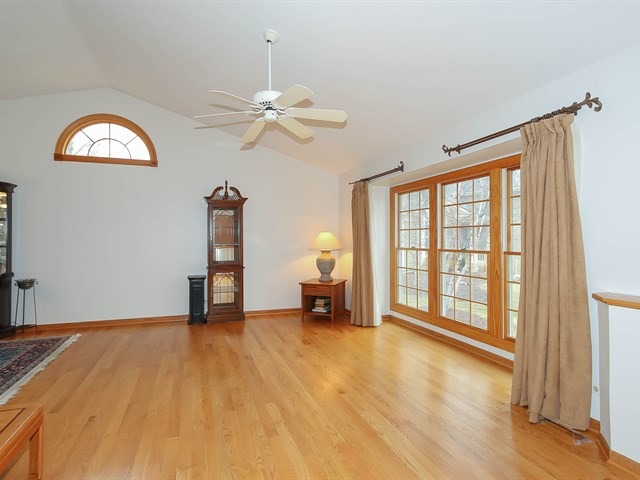 616 Winchester Ct, Bartlett, IL 60103 photo 3