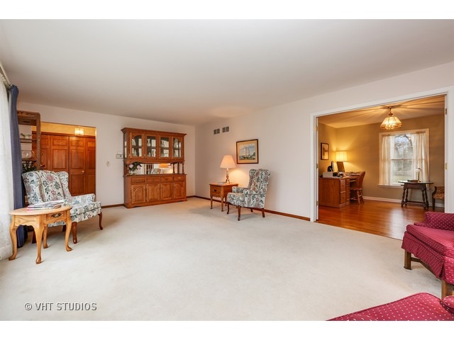 0 N070 Pierce Ave, Wheaton, IL 60187 photo 4