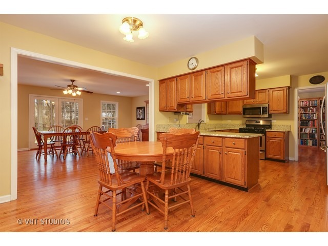 0 N070 Pierce Ave, Wheaton, IL 60187 photo 8
