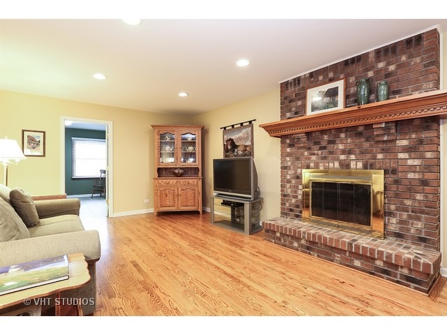 0 N070 Pierce Ave, Wheaton, IL 60187 photo 9