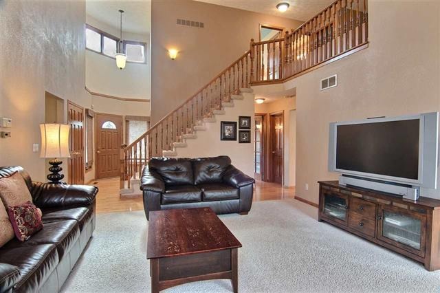 7474 Joy Ln, Roscoe, IL 61073 photo 3