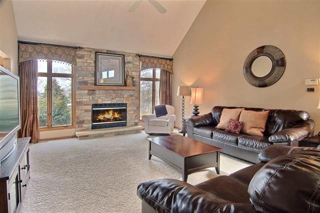 7474 Joy Ln, Roscoe, IL 61073 photo 2