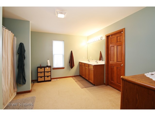502 Walnut Ave, Maple Park, IL 60151 photo 8