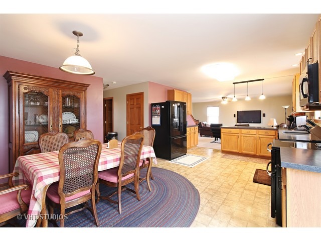 502 Walnut Ave, Maple Park, IL 60151 photo 5