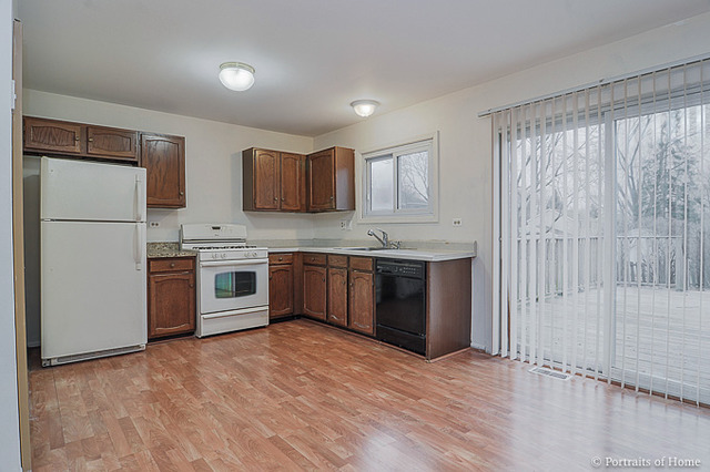 326 Cedarbrook Rd, Naperville, IL 60565 photo 3