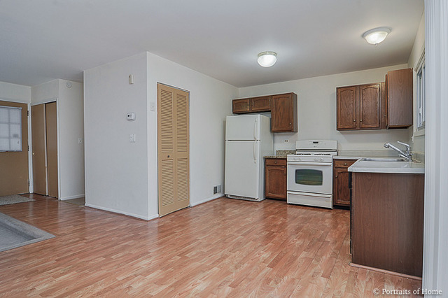 326 Cedarbrook Rd, Naperville, IL 60565 photo 6