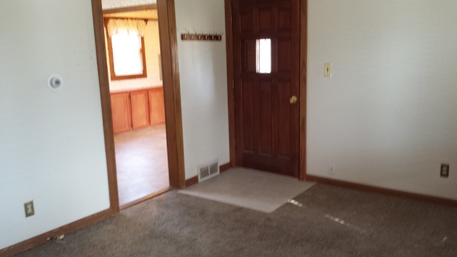 402 W Broadway St, Mchenry, IL 60050 photo 4