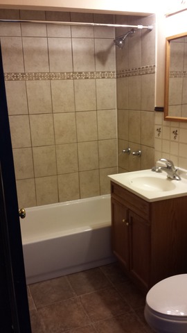 402 W Broadway St, Mchenry, IL 60050 photo 9