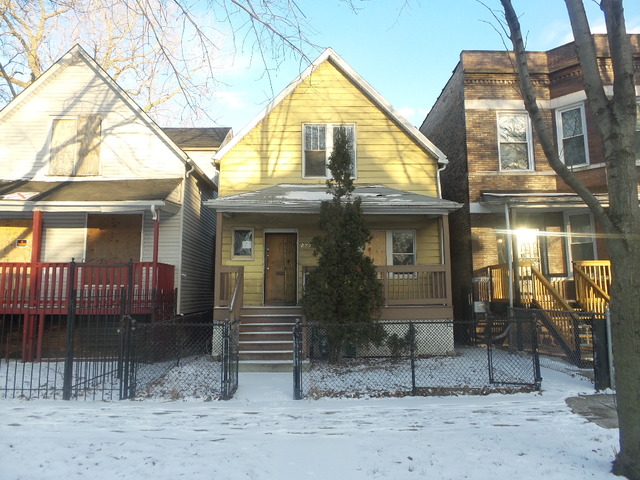 5809 S Carpenter St, Chicago, IL 60621 photo 1