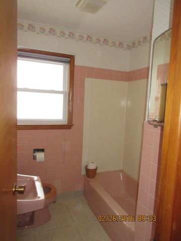 1012 E Chamberlin St, Dixon, IL 61021 photo 11