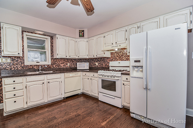 301 E 13th St, Lockport, IL 60441 photo 4
