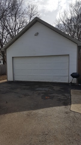 557 Simms St, Aurora, IL 60505 photo 12