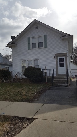 557 Simms St, Aurora, IL 60505 photo 1