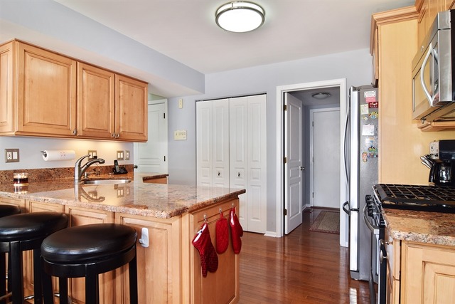 373 Snow Drift Ct, Bartlett, IL 60103 photo 3