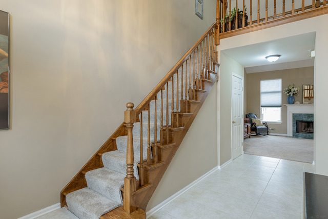 1908 Tamahawk Ln, Naperville, IL 60564 photo 2