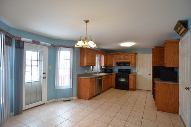 16211 Grove Ave, Oak Forest, IL 60452 photo 4