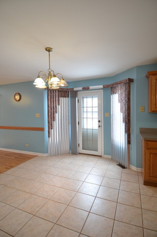 16211 Grove Ave, Oak Forest, IL 60452 photo 5