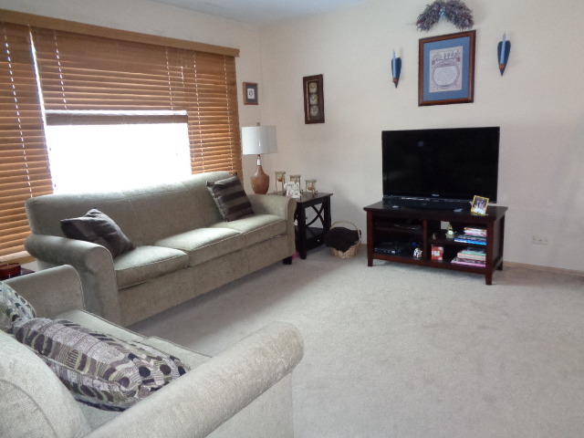 5911 Edward Dr, Oak Forest, IL 60452 photo 7