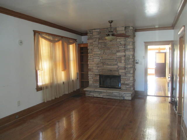 7105 40th Pl, Berwyn, IL 60402 photo 4