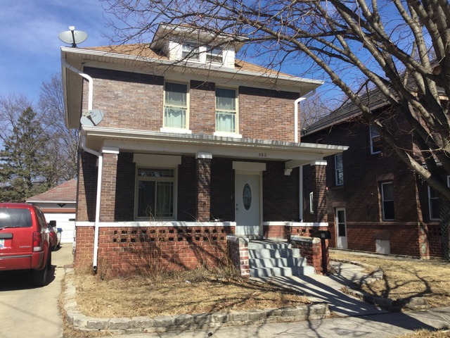 560 6th Ave, Aurora, IL 60505 photo 1