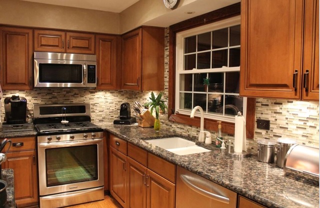 1030 Wakefield Dr, Elgin, IL 60120 photo 5