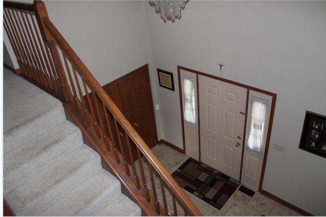 1030 Wakefield Dr, Elgin, IL 60120 photo 2