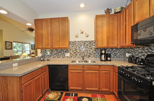 2701 Kendall Xing, Mchenry, IL 60051 photo 3
