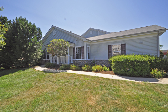 2701 Kendall Xing, Mchenry, IL 60051 photo 1