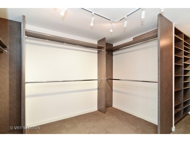 100 E Huron St #2304, Chicago, IL 60611 photo 12