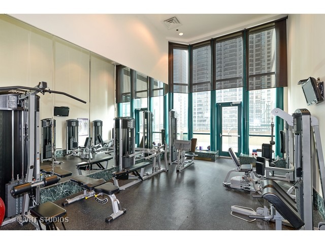 100 E Huron St #2304, Chicago, IL 60611 photo 19