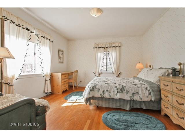 34 Briar Rd, Golf, IL 60029 photo 8